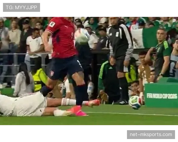 墨西哥对捷克战报：3-0胜利送对手出局